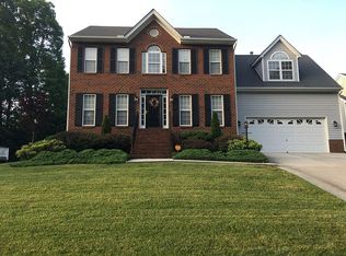 6619 Southshore Dr, Midlothian, VA 23112