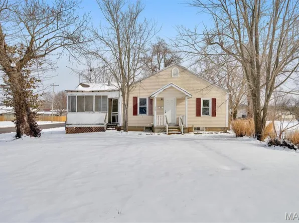 502 S 3rd St, Eureka, MO 63069
