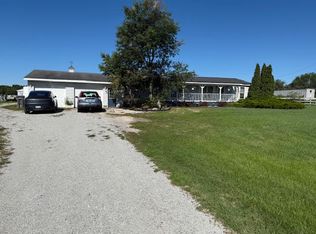601 S Bossett Rd, Ravenna, MI 49451
