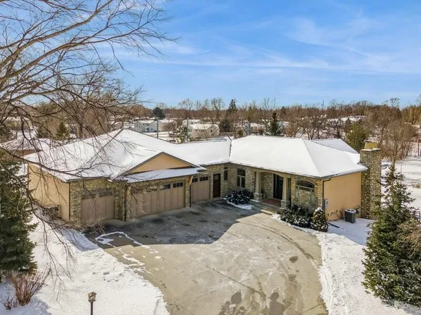 3715 Calhoun Ave, Ames, IA 50010