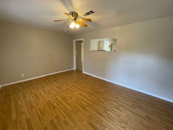 4th image of 845 Rumfield Rd