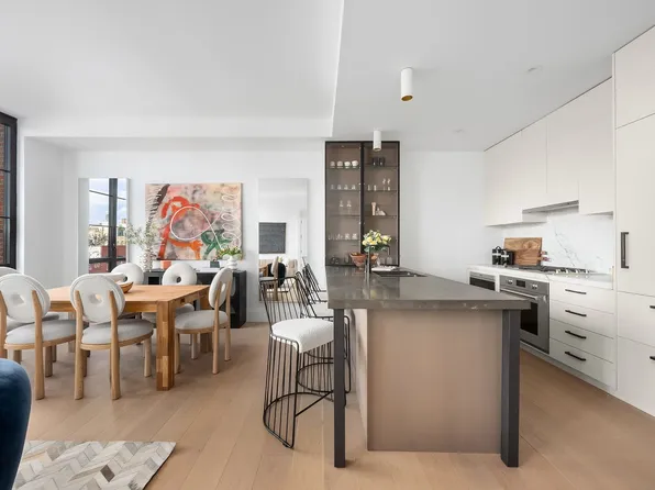 438 East 12th Street 6K image 3 of 21