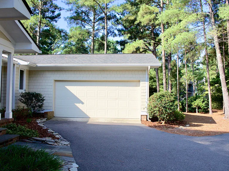 940 Saint Andrews Dr — Photo 8