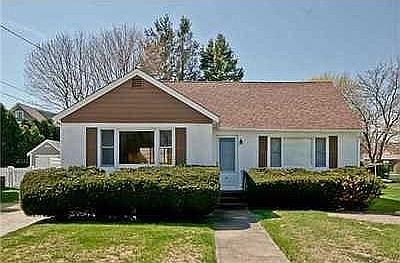 1st image of 35 Treasure Rd