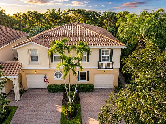 3rd image of 436 Capistrano Drive