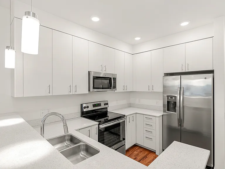 101 John St — Photo 12