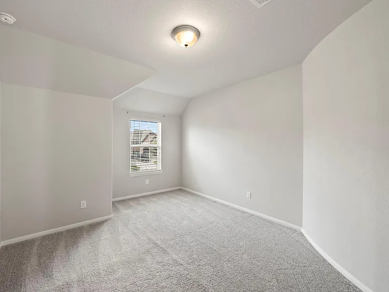 3938 Avalon Ridge Dr — Photo 32