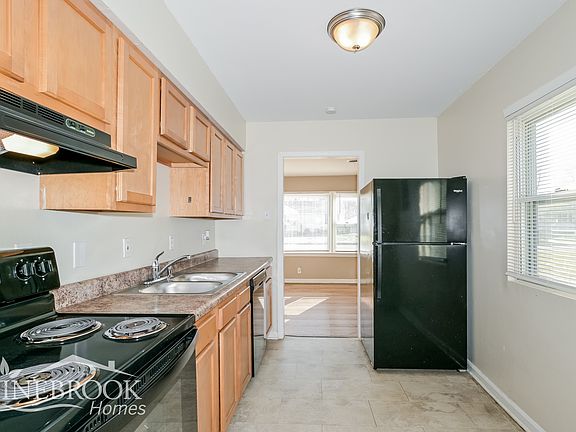 5th image of 4333 Saint Cecelia Ln