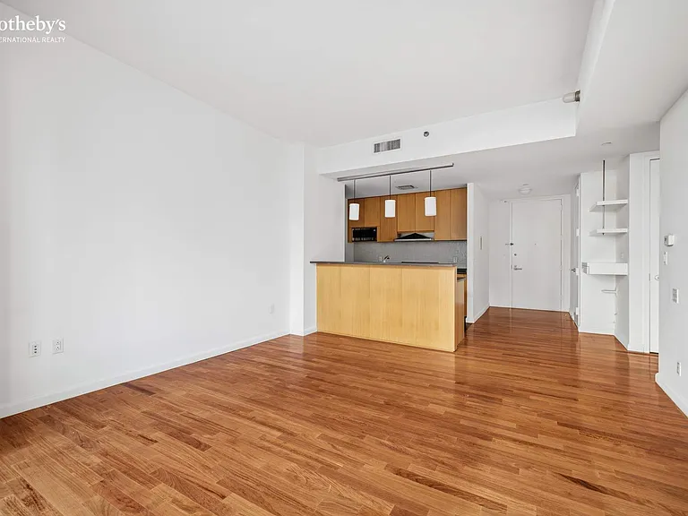 505 Greenwich St #7G — Photo 3