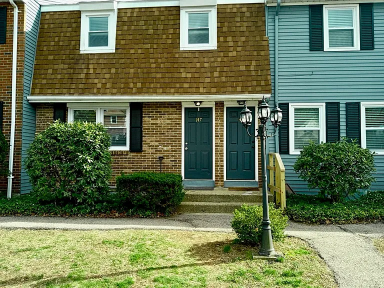 147 Allen St #147 — Photo 1