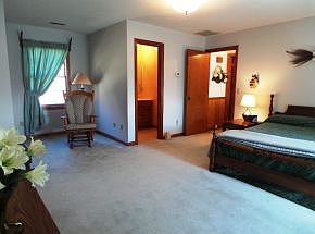 4th image of 139 Jason Ln