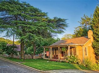 216 E Rhodes St, Lincolnton, NC 28092