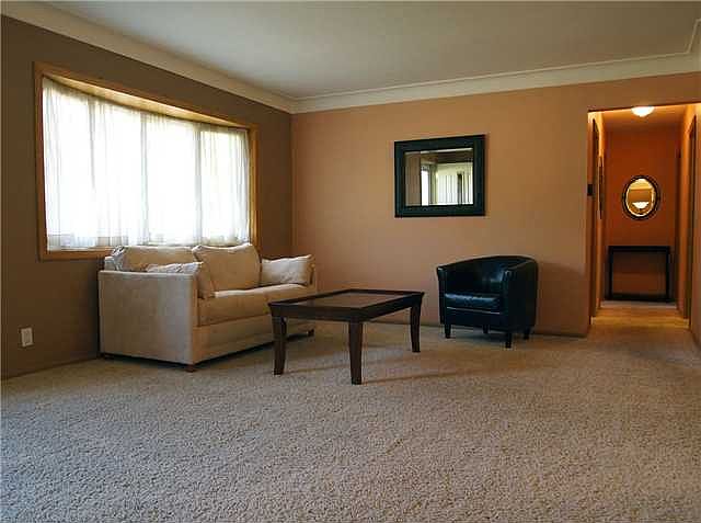 2nd image of 3025 W Laskey Rd