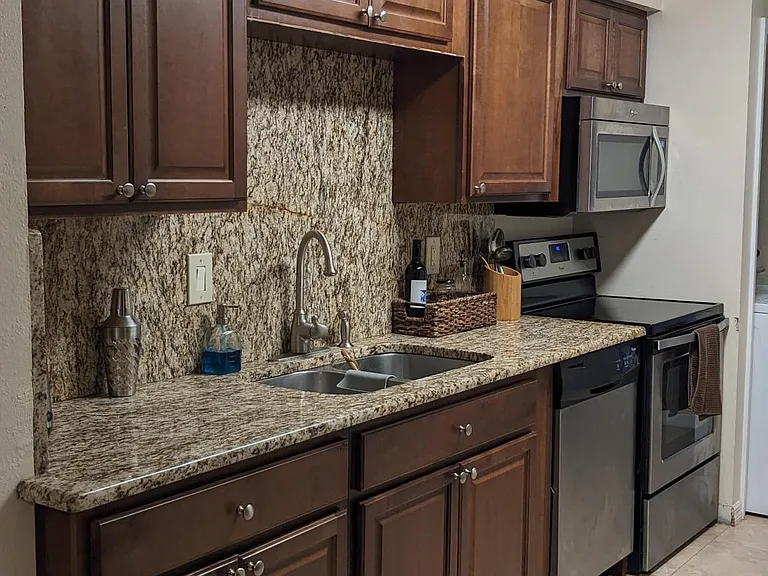 5307 Burning Tree Dr — Photo 16