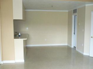 17320 NW 67th Pl #P-7, Hialeah, FL 33015