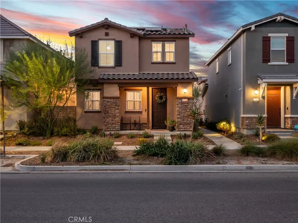 17120 Mitchell Dr, Santa Clarita, CA 91387