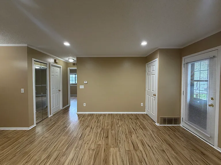34917 Hamilton Dr #2 — Photo 8