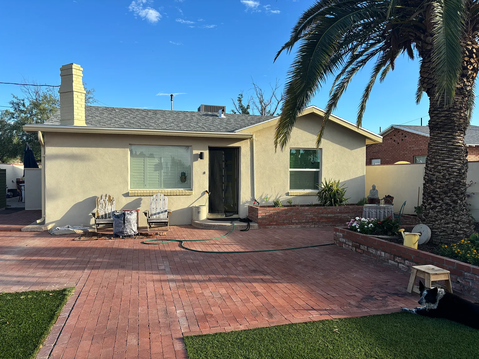 3 bed, 1401 sqft, $2,200 — Photo 1