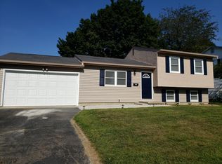 147 Green Meadow Dr, Newark, OH 43055