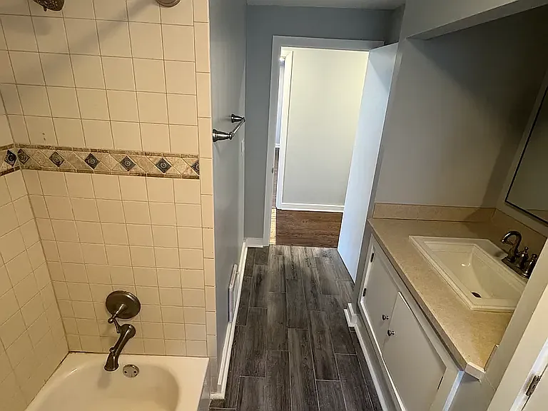 353 Edgewood Ave #R2 — Photo 10