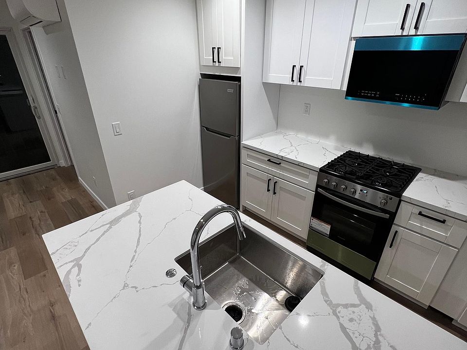 1st image of 2149 Harrison Ave #1