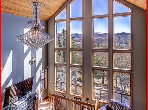 1216 Kodiak Dr, Lake Arrowhead, CA 92352