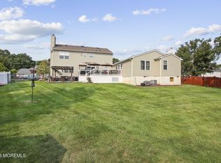 452 Meadowood Road, Jackson, NJ 08527