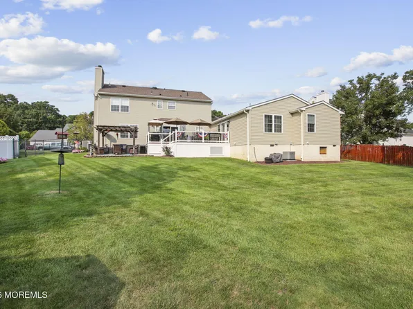 452 Meadowood Road, Jackson, NJ 08527