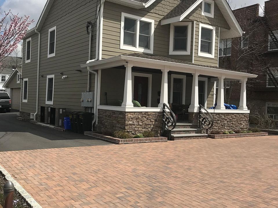 1st image of 39 Grand Ave APT 1