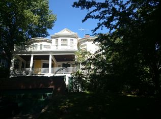 61 Colbourne Cres, Brookline, MA 02445