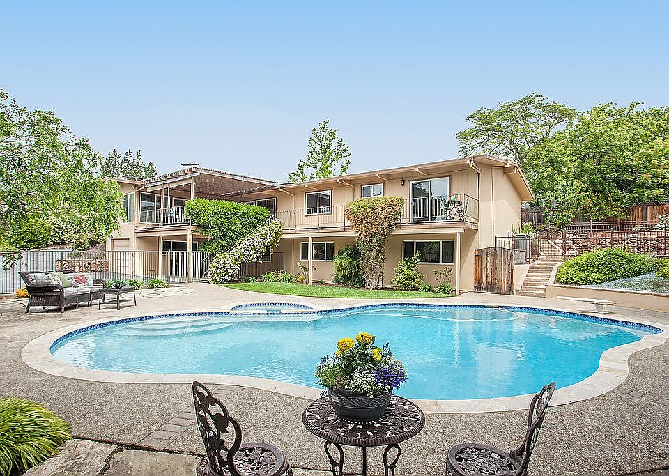 1st image of 21904 Dos Palos Ct