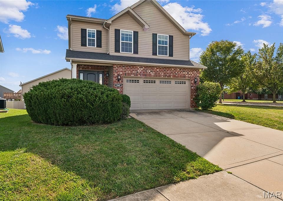 1st image of 2502 London Ln