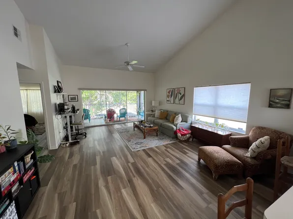 9485 Hamlin Blvd Unit 8, Seminole, FL 33776