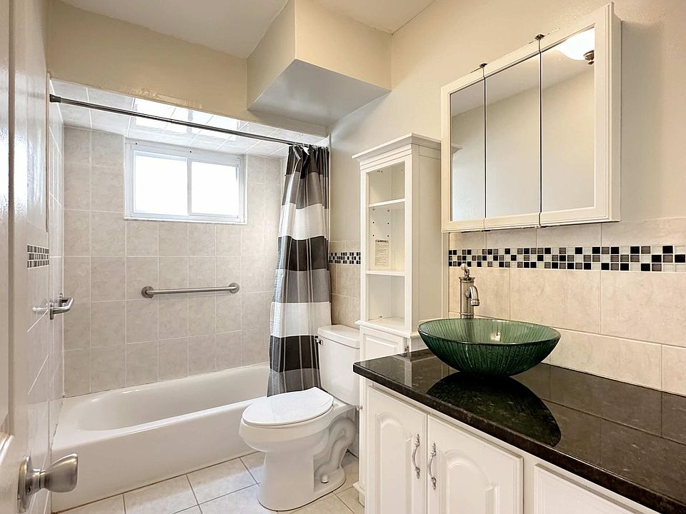 1st image of 138 Delmar Ave #1F