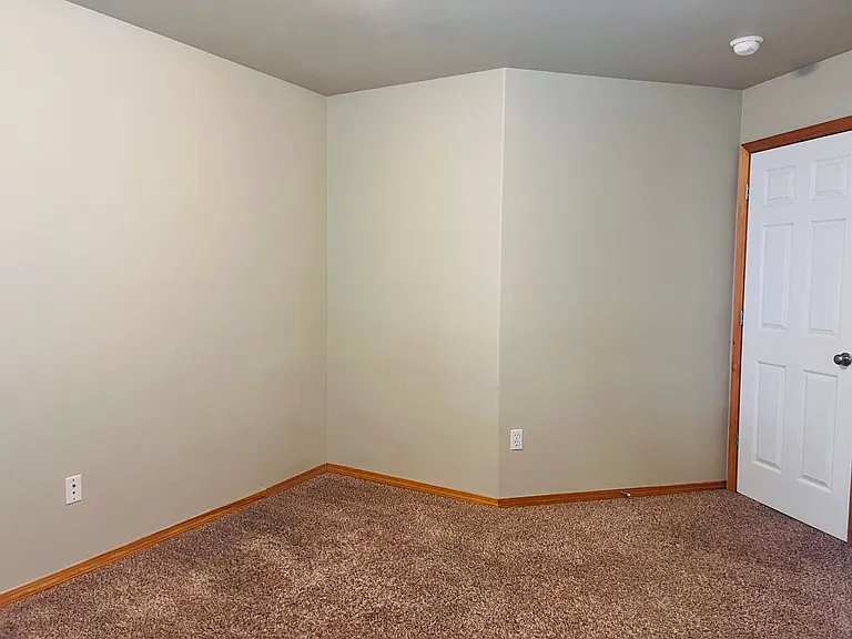 7181 Radius Loop SE — Photo 15