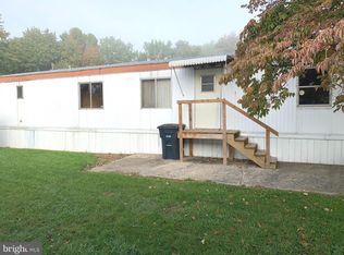 108 Park Ln, Lititz, PA 17543