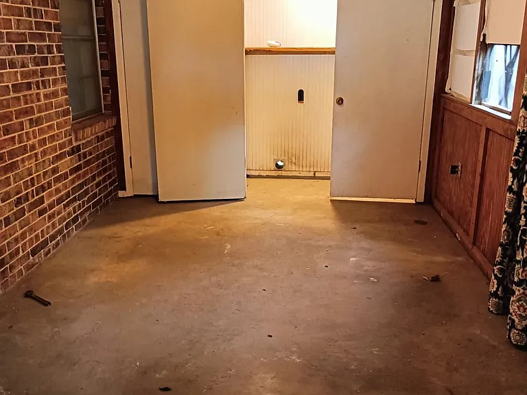 340 West Dr — Photo 10