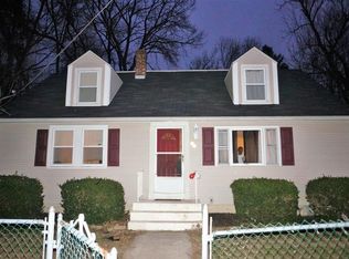 99 Blunt Rd, Springfield, MA 01109