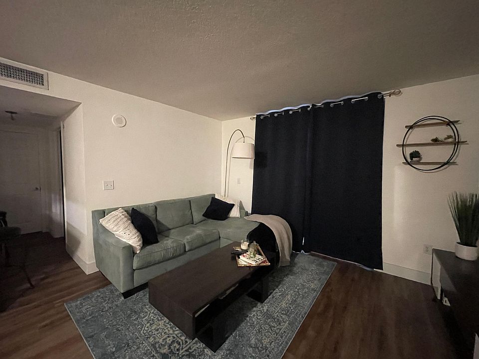 1st image of 816 NW 11th St APT 407