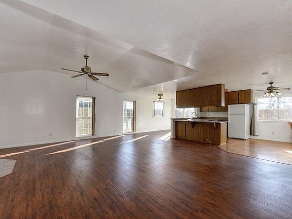 3rd image of 8628 Tiogawoods Dr