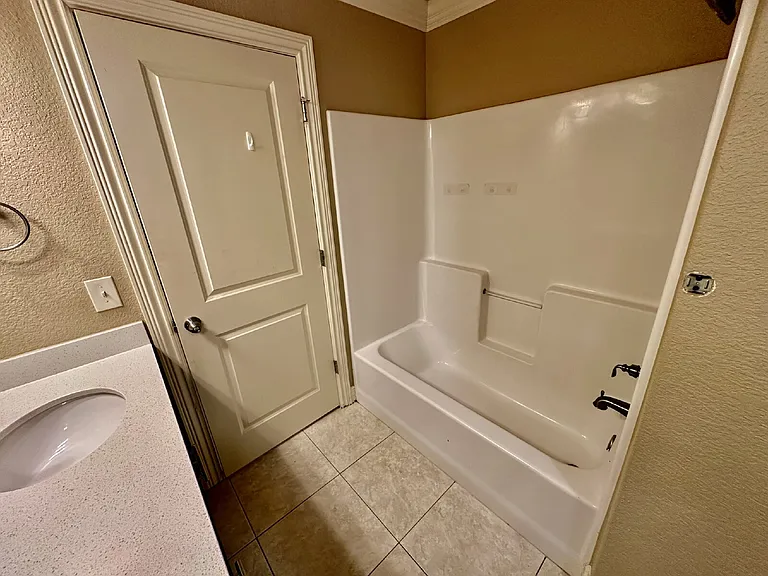 6613 W Valley View Rd — Photo 33