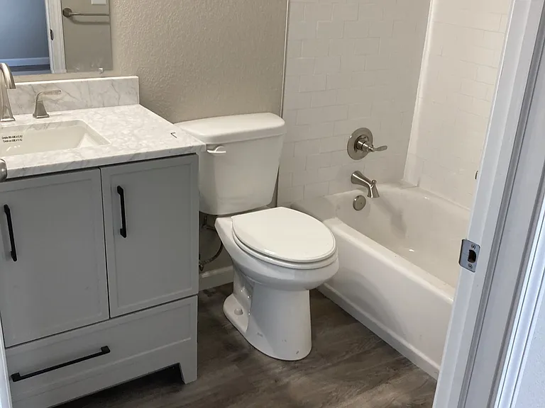ensuite bath