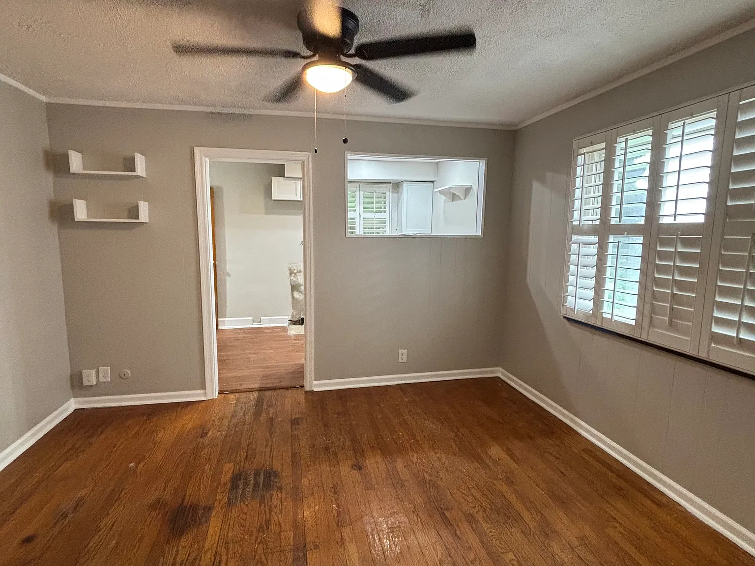 2500 Canterbury Ave — Photo 3