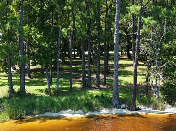 125 Sandy Huss Drive, Beaufort, NC 28516