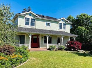 745 Greenview Pl, Los Altos, CA 94024