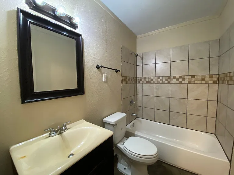 2864 Overton Crossing St — Photo 9