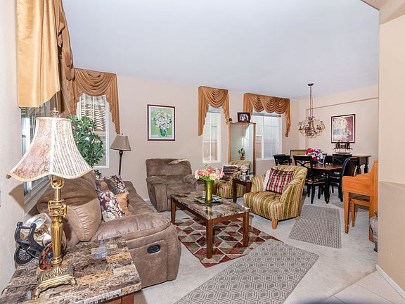 3rd image of 42171 Southern Hills Dr