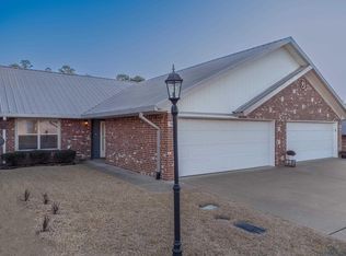 1808 Riverstone Ln, Longview, TX 75605