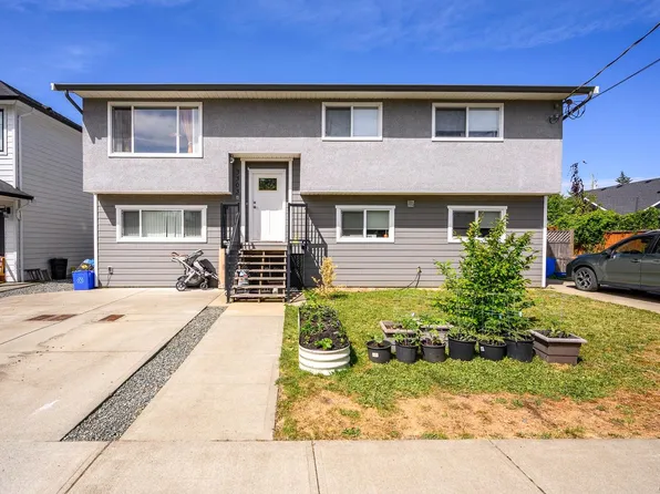 3303 7th St, Cumberland, BC V0R 1S0