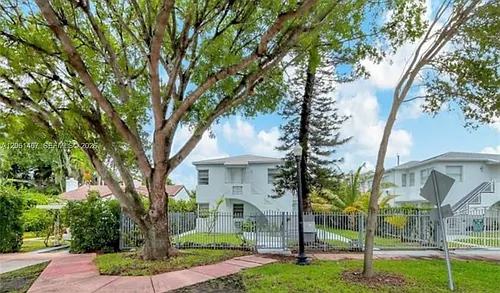 1730 Marseille Dr #3 Photo 1